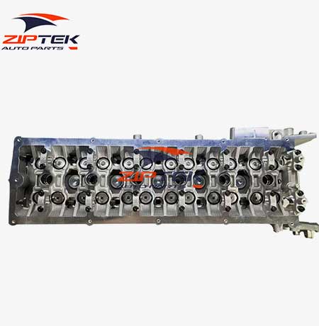 TB48 Nissan Safari TB48DE Cylinder Head Assembly